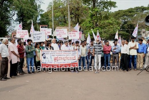 protest 21 j